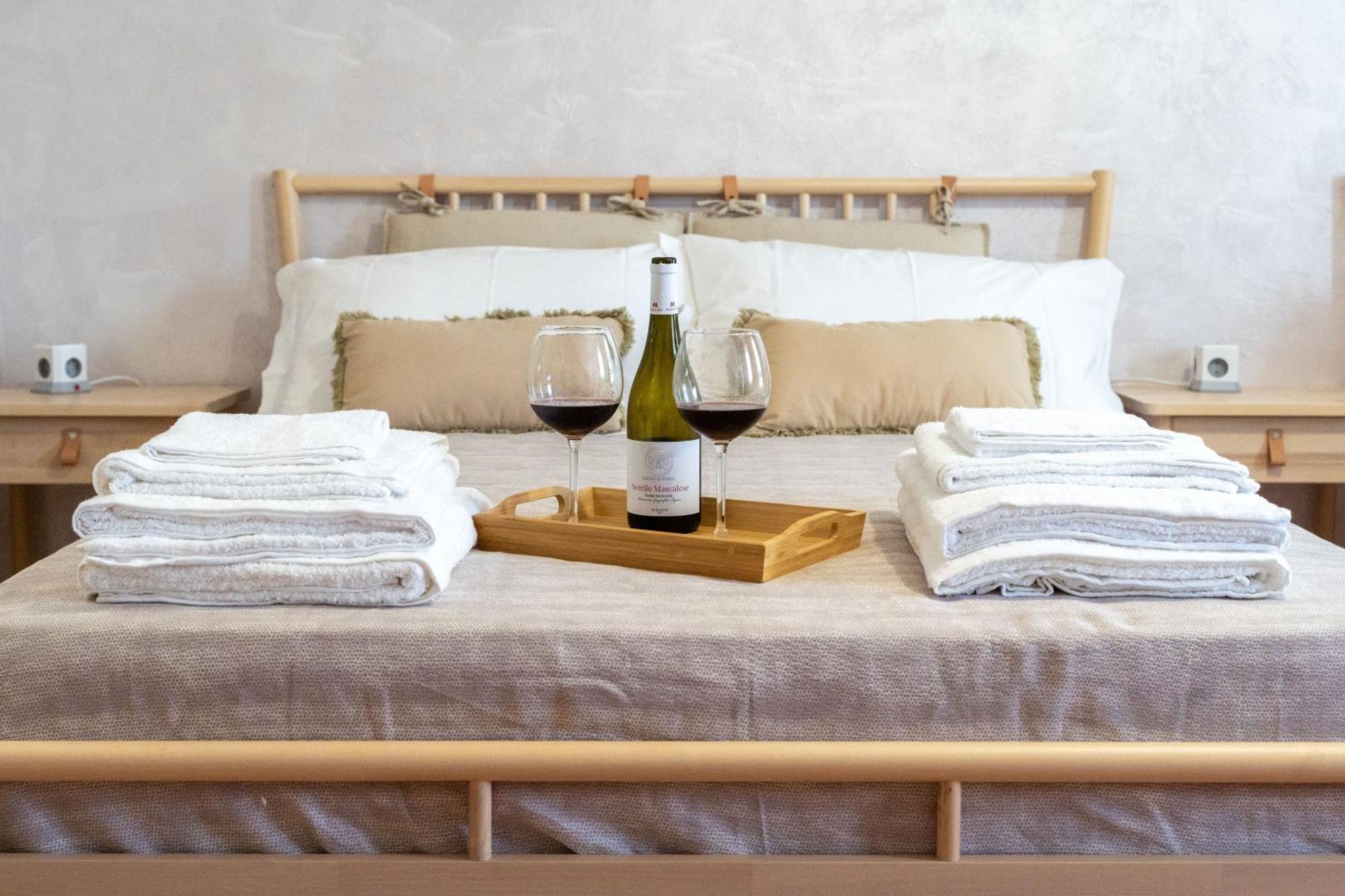 Etna Sunshine Rent Rooms Puntalazzo ภายนอก รูปภาพ