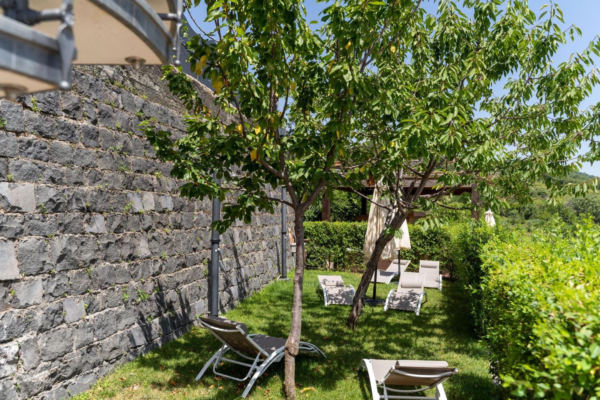 Etna Sunshine Rent Rooms Puntalazzo ภายนอก รูปภาพ