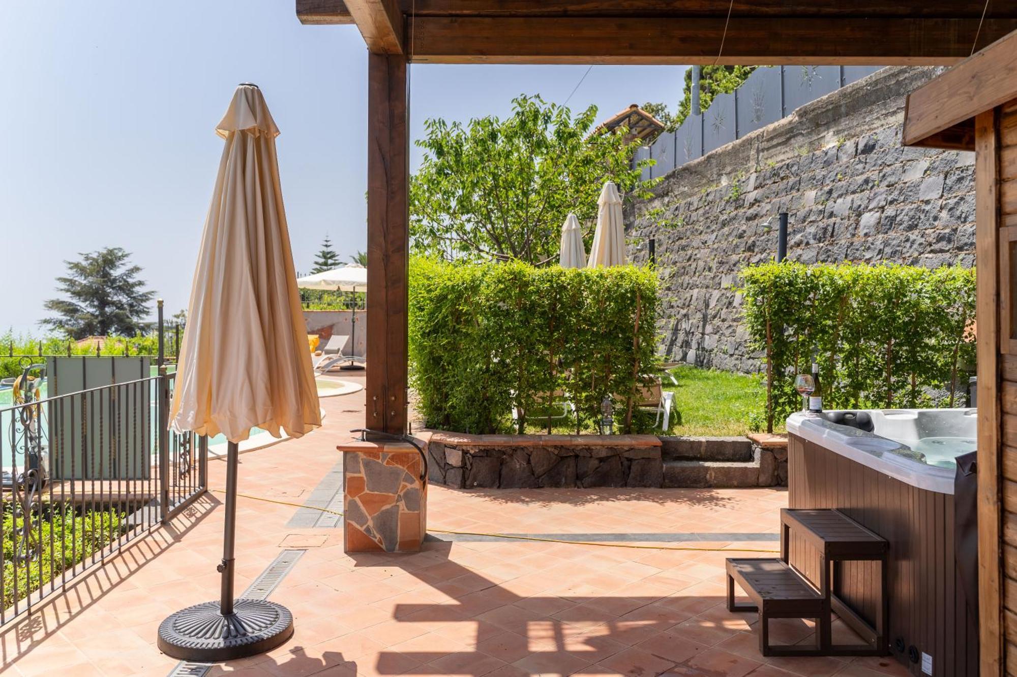 Etna Sunshine Rent Rooms Puntalazzo ภายนอก รูปภาพ
