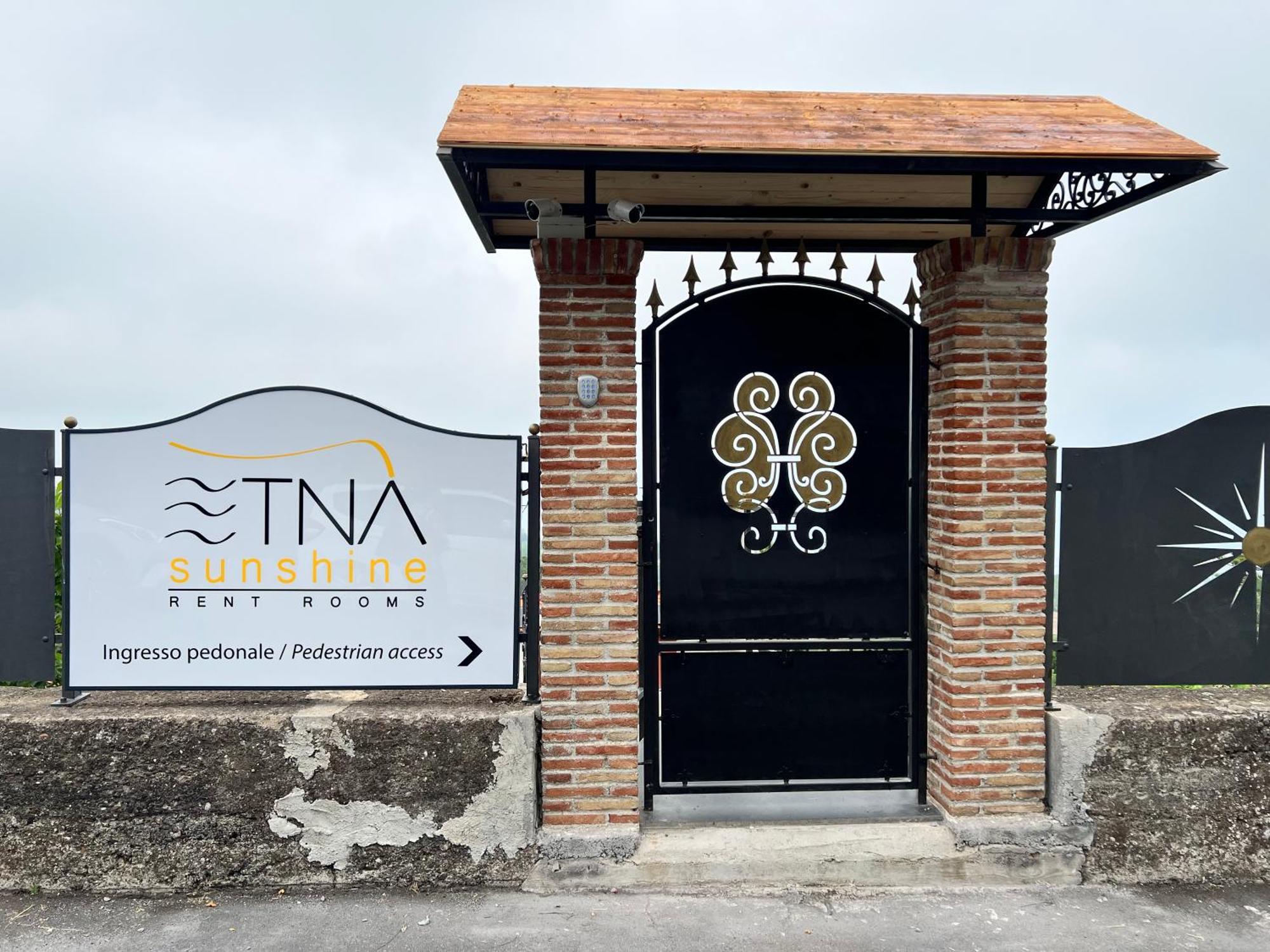 Etna Sunshine Rent Rooms Puntalazzo ภายนอก รูปภาพ