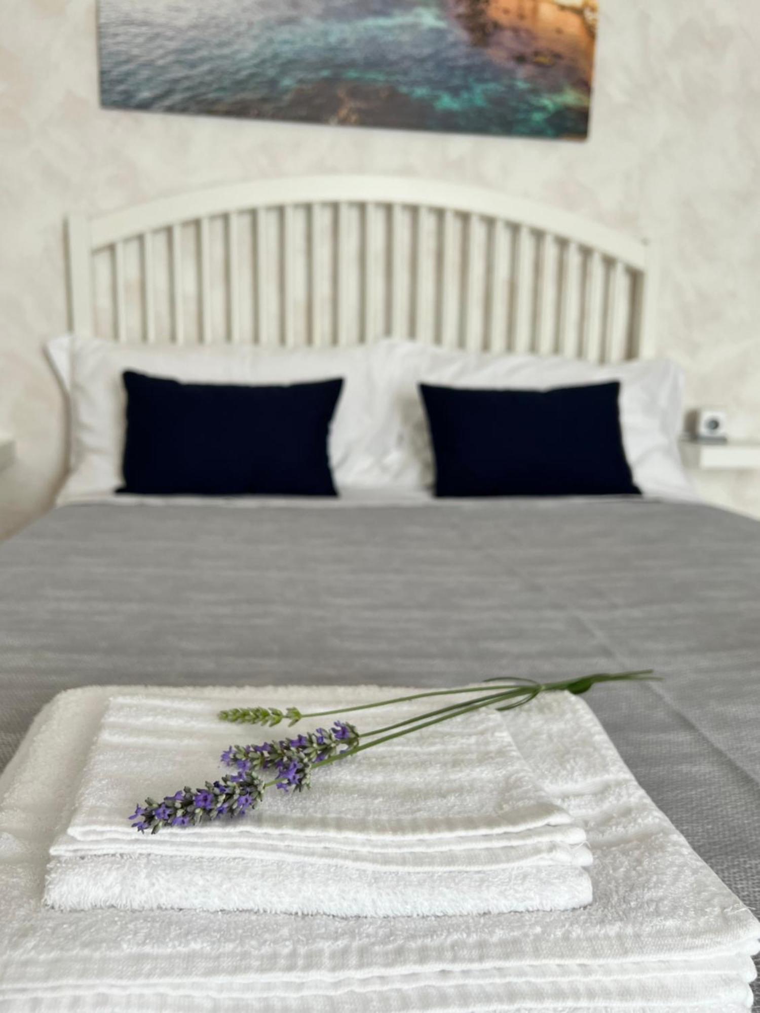 Etna Sunshine Rent Rooms Puntalazzo ภายนอก รูปภาพ